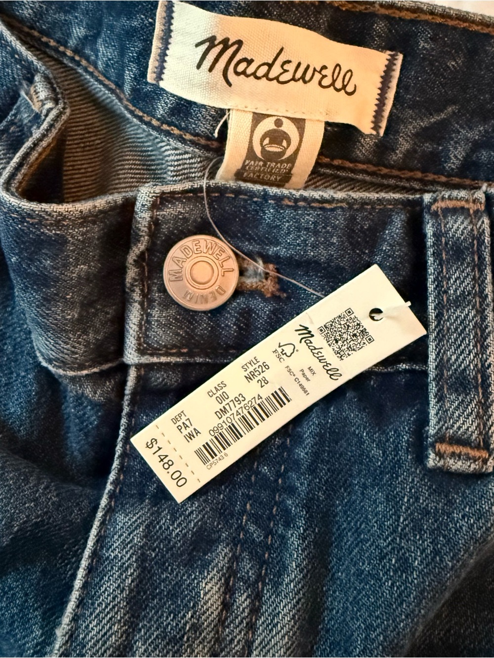 NWT Madewell Darted Barrel Leg Jean 28 Irmo Wash Rigid - Picture 3 of 14